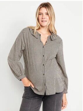 Long-Sleeved Maternity Shirt with Ruffles